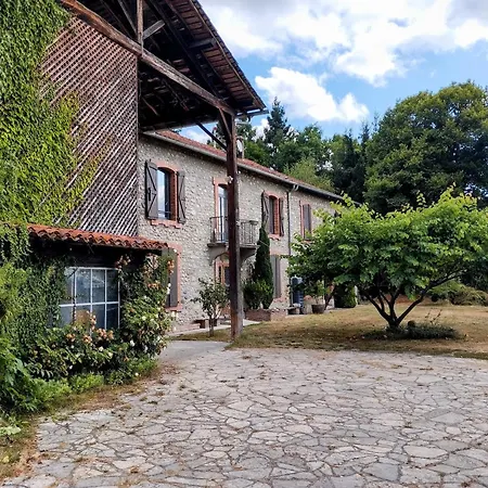 La Paouse Du Cagire Hébergement de vacances *